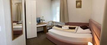 Фото номера Двухместный номер с 1 кроватью Отель Park Hotel Dobrodzień г. Dobrodzień 7